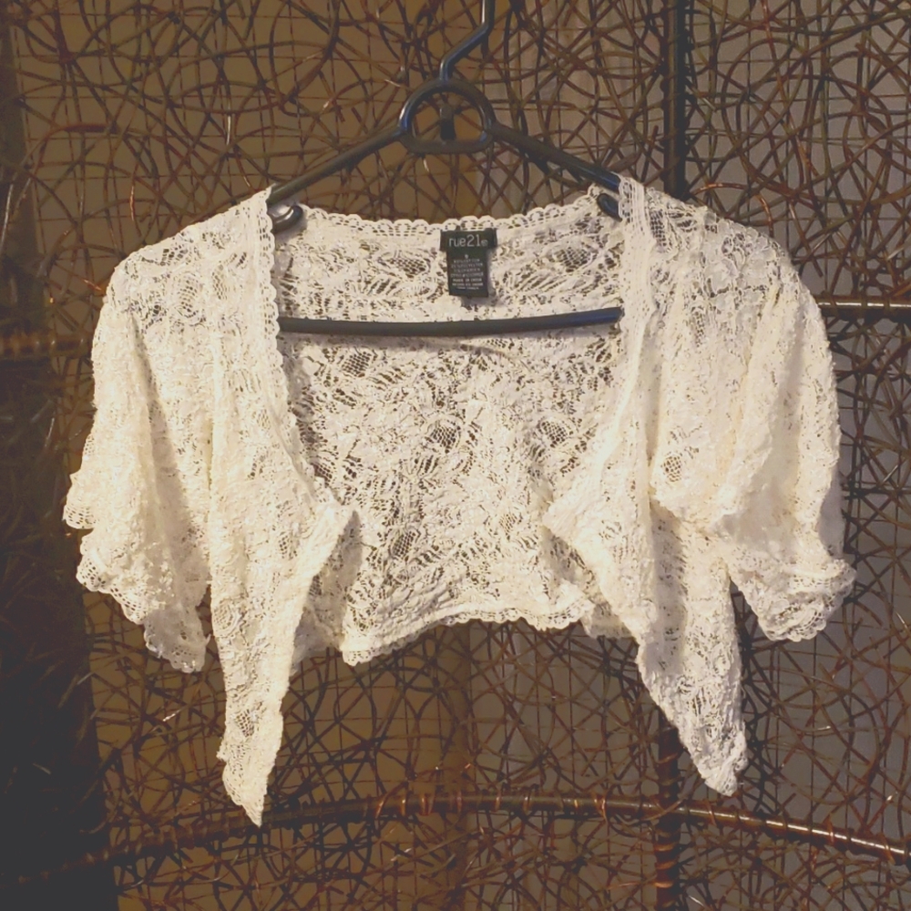 Rue21 Lace Shrug
